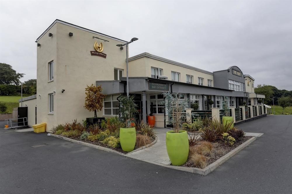 The Titan Hotell Clydebank Exteriör bild